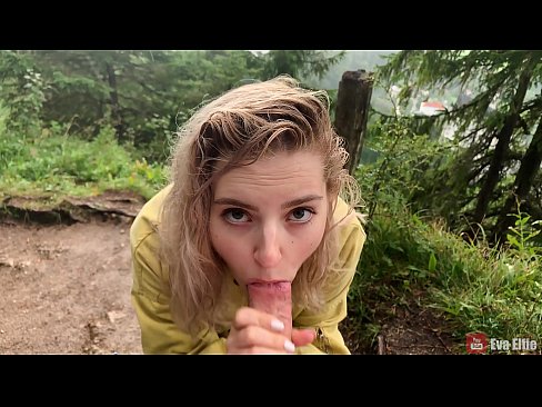 ❤️ Mädchen schluckt Sperma nach einem öffentlichen Blowjob - Eva Elfi ❤❌ Fucking bei uns ❤