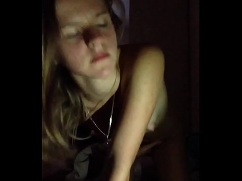 ❤️ Ein Mädchen masturbiert und wichst ❤❌ Fucking bei uns ❤